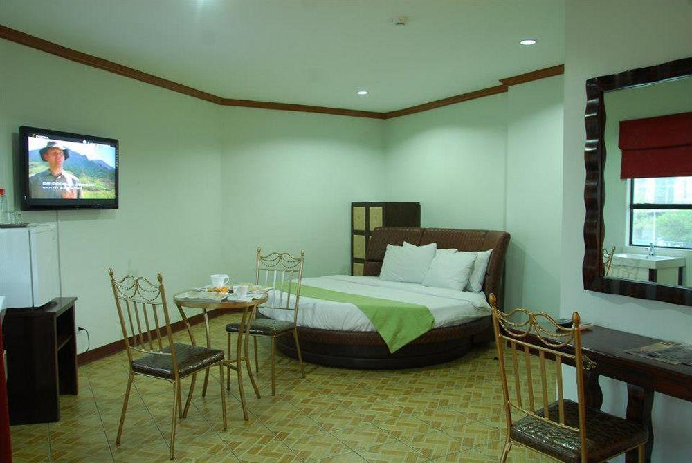 Ecoland Suites & Inn Davao City Exterior foto